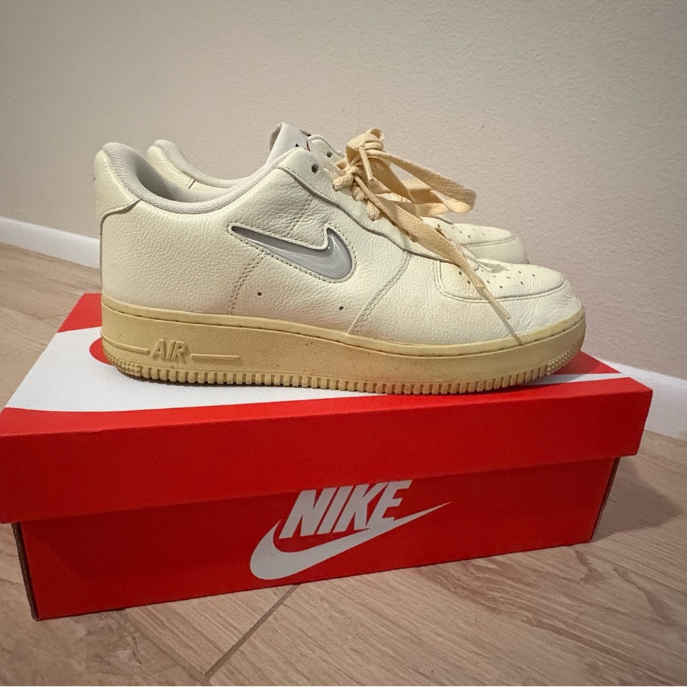 Nike Air Force 1 '07 LX Coconut Milk/Light Bone Sneaker Women Size 9.5
